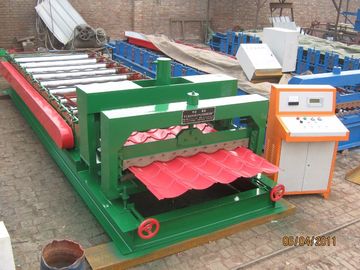 Máquina esmaltada coloreada de la teja 3 kilovatios del poder hidráulico del motor capacidad de cargamento de 5 toneladas
