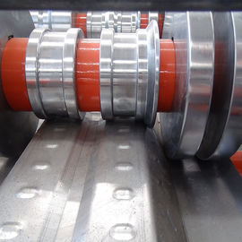 0.7m m cadena o Decking del piso del sistema conducido de la caja de engranajes que forma el dispositivo que corta hidráulico de la máquina