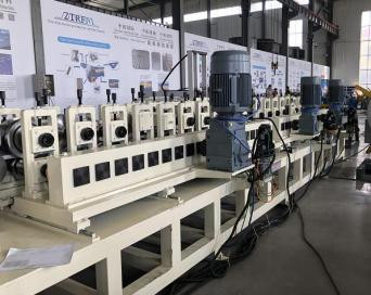 Máquina de formación de rodillos de alta velocidad automática sísmica