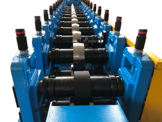 Máquina de moldeado de rollos de quilla ligera totalmente automatizada para aumentar la productividad