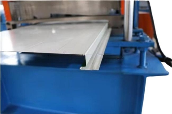 Máquina de moldeado de perfiles metálicos para productos finales suaves y hermosos