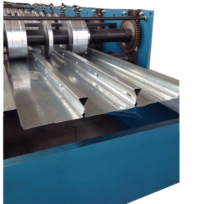 Máquina de formación de rodillos de cubierta de acero de alta velocidad