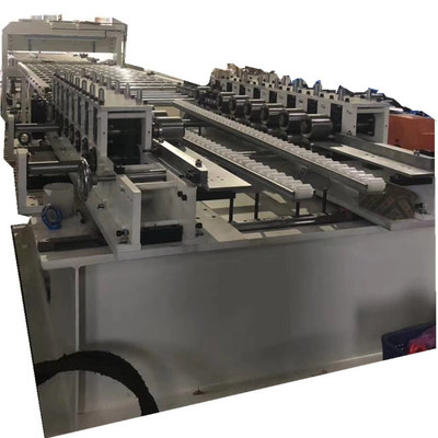 Máquina de moldeado de pallets para centros de distribución