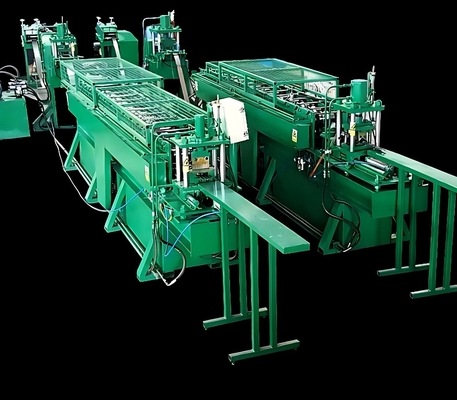 Máquina de moldeado de estantes de alta velocidad con servoalimentador y punzón hidráulico