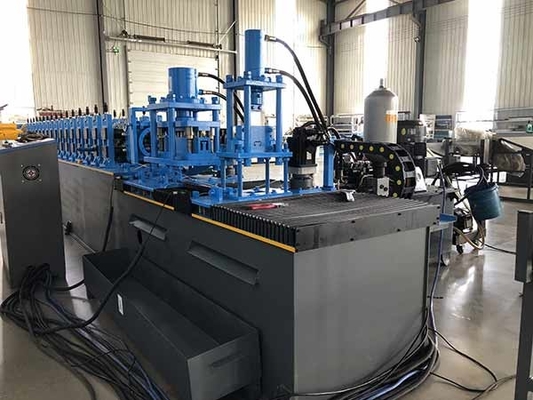 Máquina de moldeado de rollo de canal de tracción de precisión con diámetro de eje de rodillo de 70 mm y longitud de corte personalizable
