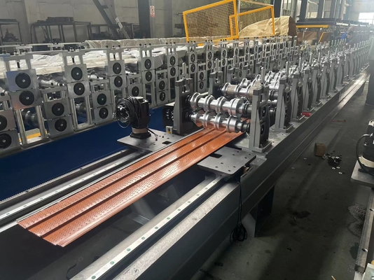 Sistema automático de control y corte de pelo Máquina de moldeado de paneles de rodadura para un funcionamiento sin problemas