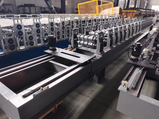 Sistema automático de control y corte de pelo Máquina de moldeado de paneles de rodadura para un funcionamiento sin problemas