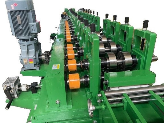 Máquina de moldeado de rodillos de paredes secas de metal de calibre ligero y de pista para techo de acero de forma C