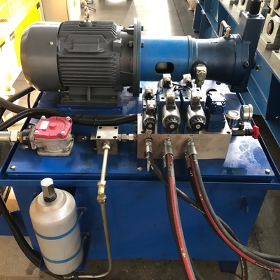Máquina de fabricación de baldosas a paso de metal de alta velocidad
