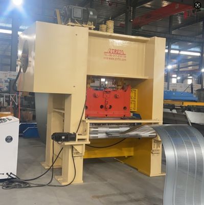 Máquina perfiladora de paneles acústicos de barrera de sonido