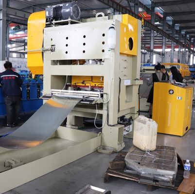 Máquina perfiladora de paneles acústicos de barrera de sonido