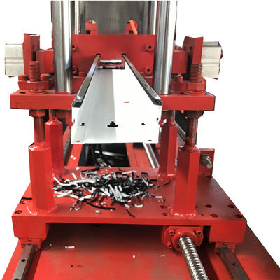 Máquina de moldeado de perfiles de rollo de caja de luz LED T5 con punción / afeitado hidráulico